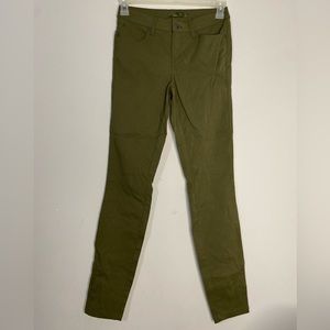 Prana Green Pants for Women - 6 Regular Inseam